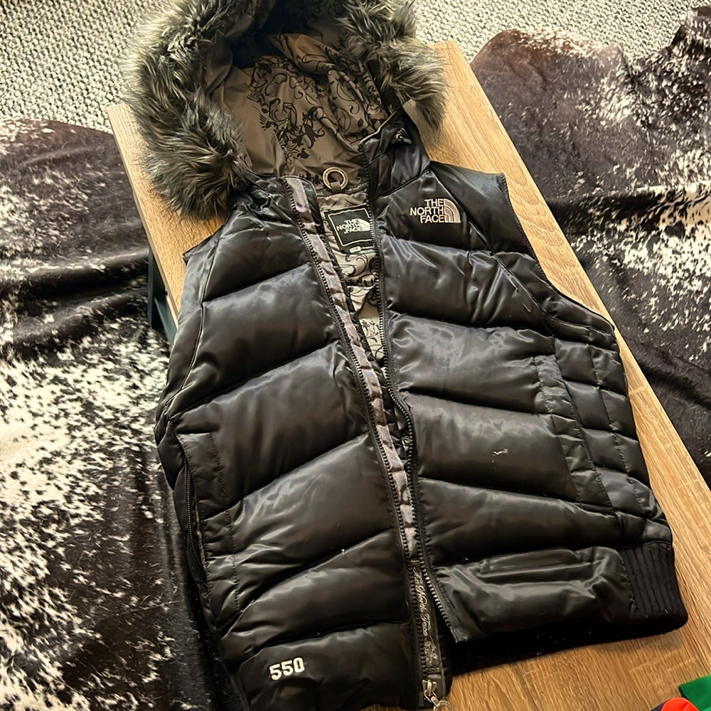 NorthFace puffer vest w/removable fur hood trim